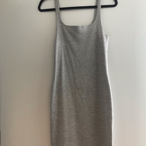 Grey fitted zara dress - Picture 2 of 3